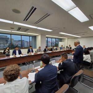 富山県議会議員と富山県ＰＴＡ連合会との教育懇談会（9月27日）