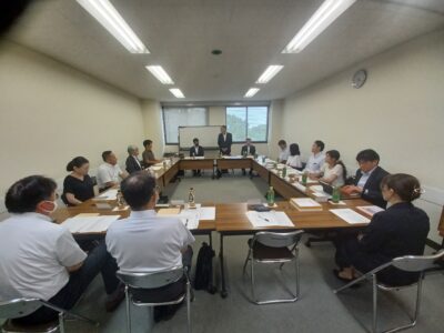 県高等学校ＰＴＡ連合会と県ＰＴＡ連合会による教育懇談会　（８月７日）