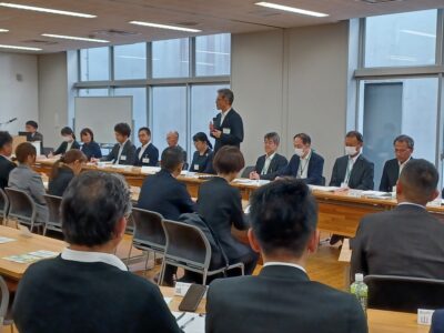 富山県教育委員会と冨山県ＰＴＡ連合会による教育懇談会（11月14日)