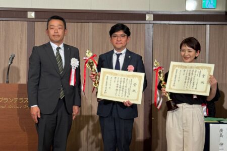 広報紙コンクール　最優秀賞校（よつば小、富大附属中）の皆様