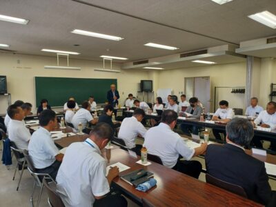 県小・中学校長会と県Ｐ連による教育懇談会（８月１日）